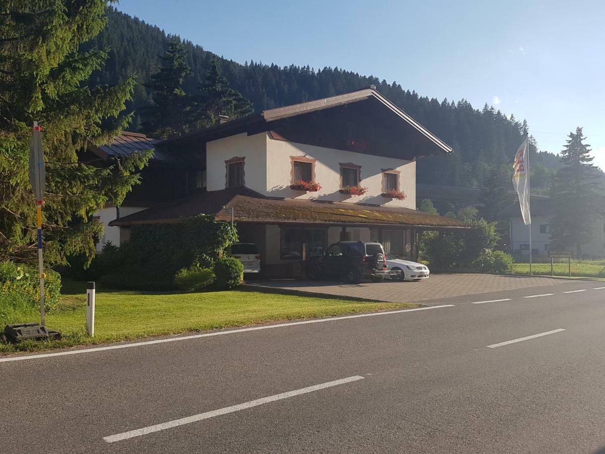 Appartements Burtscher Klosterle am Arlberg Exterior photo